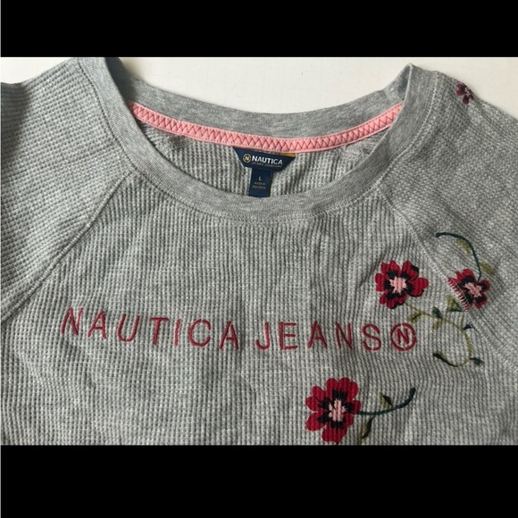 NAUTICA FLORAL LONG SLEEVE T-SHIRT Red Flower All Over Print Grey size L - Picture 3 of 5